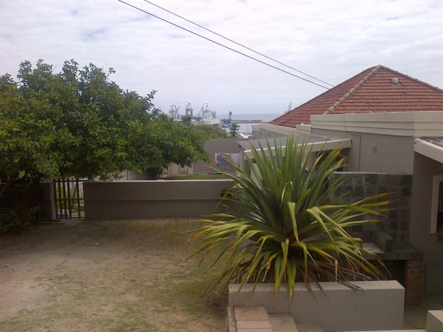 To Let 1 Bedroom Property for Rent in Humerail Eastern Cape